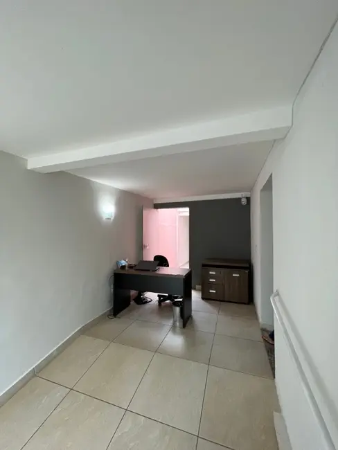 Sala Comercial à venda, 114m2 em Centro, Araraquara - SP - imagem 4 Foto 4 de Sala Comercial à venda, 114m2 em Centro, Araraquara - SP