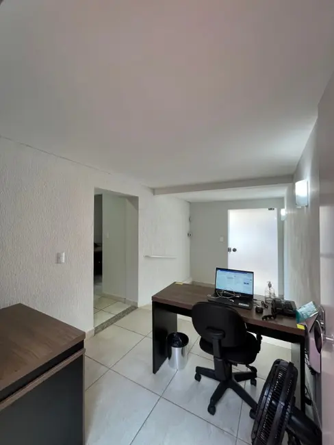 Sala Comercial à venda, 114m2 em Centro, Araraquara - SP - imagem 5 Foto 5 de Sala Comercial à venda, 114m2 em Centro, Araraquara - SP
