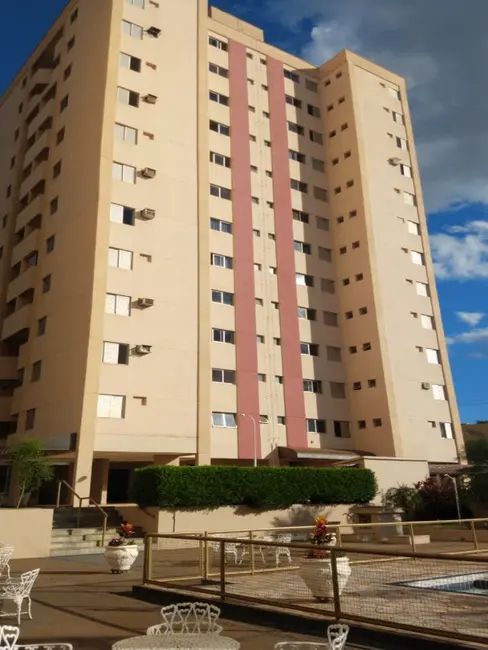 Apartamento com 3 quartos à venda, 97m2 em Vila Melhado, Araraquara - SP - imagem 1 Foto 1 de Apartamento com 3 quartos à venda, 97m2 em Vila Melhado, Araraquara - SP
