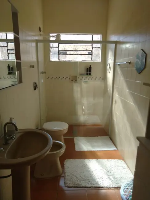 Casa com 2 quartos à venda, 96m2 em Jardim Brasil (Vila Xavier), Araraquara - SP - imagem 3 Foto 3 de Casa com 2 quartos à venda, 96m2 em Jardim Brasil (Vila Xavier), Araraquara - SP