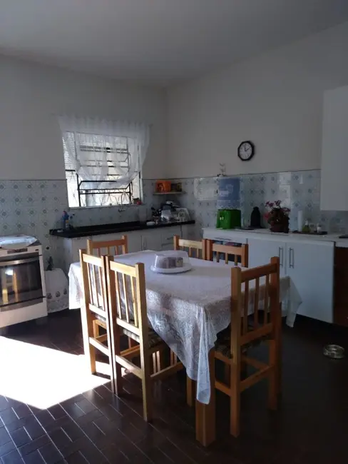 Casa com 2 quartos à venda, 96m2 em Jardim Brasil (Vila Xavier), Araraquara - SP - imagem 9 Foto 9 de Casa com 2 quartos à venda, 96m2 em Jardim Brasil (Vila Xavier), Araraquara - SP