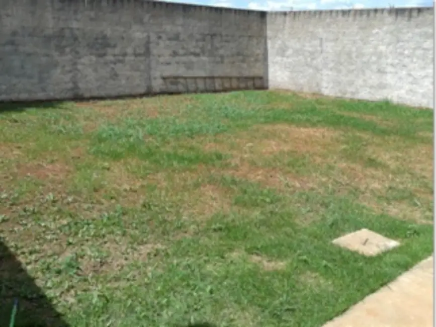 Foto 9 de Casa com 2 quartos à venda, 112m2 em Parque Laranjeiras, Araraquara - SP