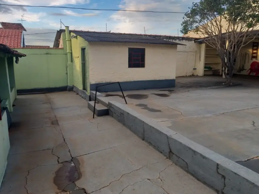 Casa com 2 quartos à venda, 175m2 em Vila José Bonifácio, Araraquara - SP - imagem 6 Foto 6 de Casa com 2 quartos à venda, 175m2 em Vila José Bonifácio, Araraquara - SP