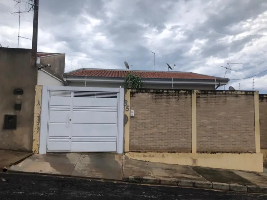 Casa com 3 quartos à venda, 180m2 em Jardim Tangará, Araraquara - SP - imagem 1 Foto 1 de Casa com 3 quartos à venda, 180m2 em Jardim Tangará, Araraquara - SP