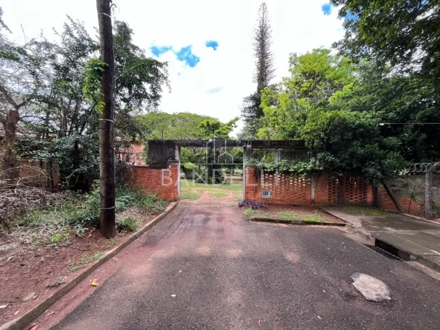 Foto 1 de Terreno / Lote com 4 quartos à venda, 1113m2 em Chácara Velosa, Araraquara - SP