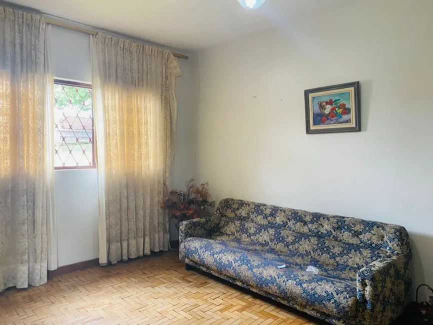 Casa com 2 quartos à venda, 149m2 em Vila Ferroviária, Araraquara - SP - imagem 3 Foto 3 de Casa com 2 quartos à venda, 149m2 em Vila Ferroviária, Araraquara - SP