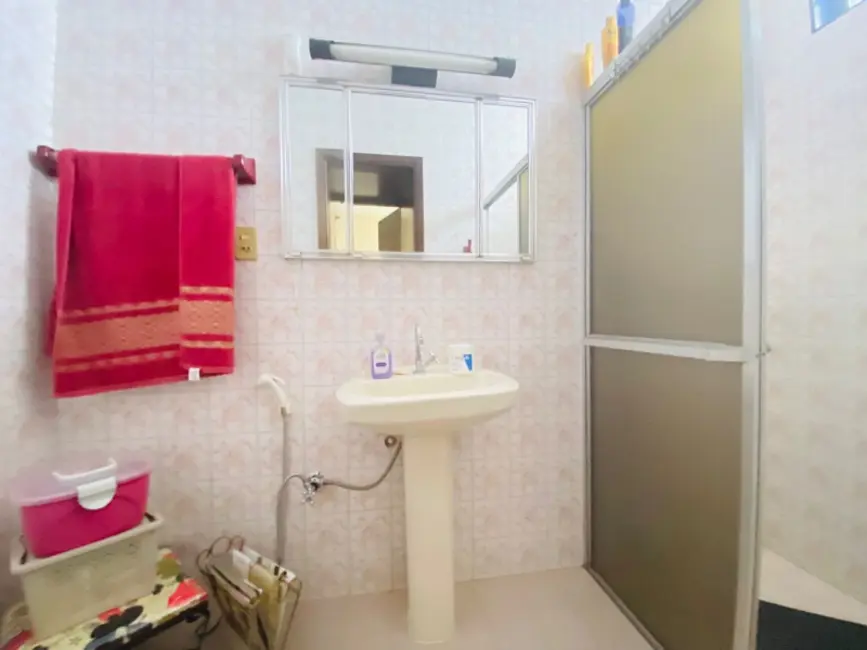 Casa com 3 quartos à venda, 191m2 em Centro, Araraquara - SP - imagem 8 Foto 8 de Casa com 3 quartos à venda, 191m2 em Centro, Araraquara - SP