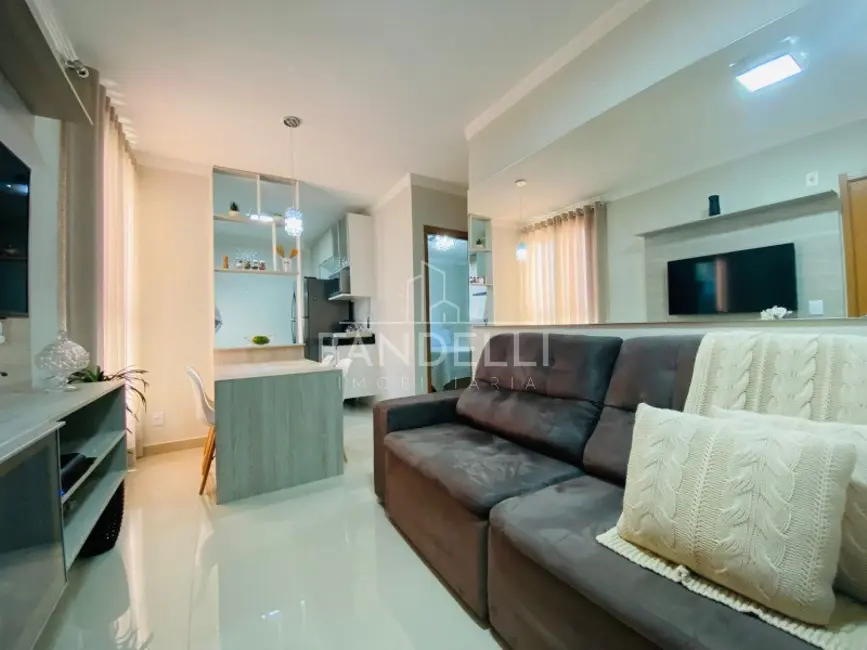 Apartamento com 2 quartos à venda, 39m2 em Araraquara - SP - imagem 2 Foto 2 de Apartamento com 2 quartos à venda, 39m2 em Araraquara - SP