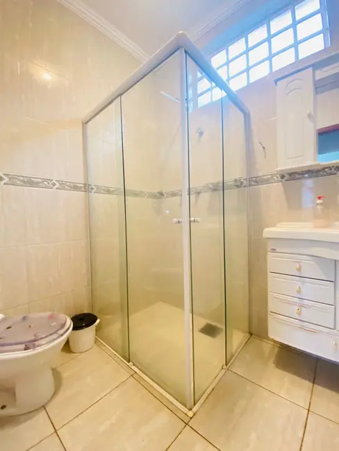 Casa com 2 quartos à venda, 192m2 em Jardim do Bosque, Araraquara - SP - imagem 6 Foto 6 de Casa com 2 quartos à venda, 192m2 em Jardim do Bosque, Araraquara - SP