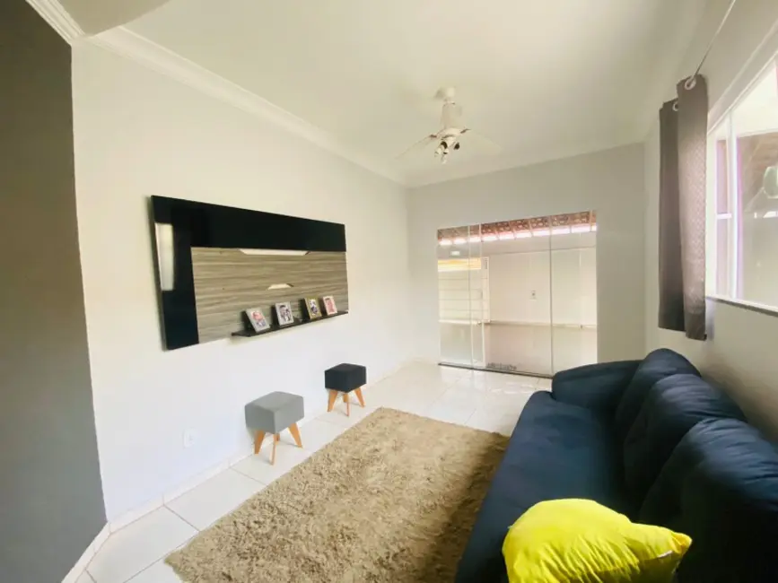 Casa com 2 quartos à venda, 192m2 em Jardim do Bosque, Araraquara - SP - imagem 4 Foto 4 de Casa com 2 quartos à venda, 192m2 em Jardim do Bosque, Araraquara - SP