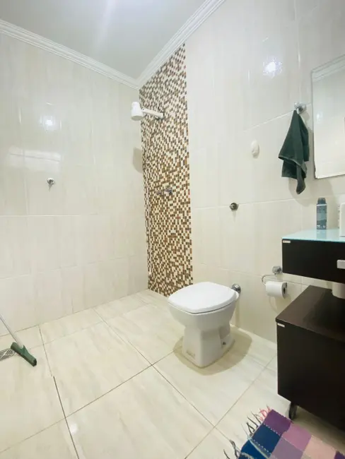 Casa com 2 quartos à venda, 192m2 em Jardim do Bosque, Araraquara - SP - imagem 9 Foto 9 de Casa com 2 quartos à venda, 192m2 em Jardim do Bosque, Araraquara - SP
