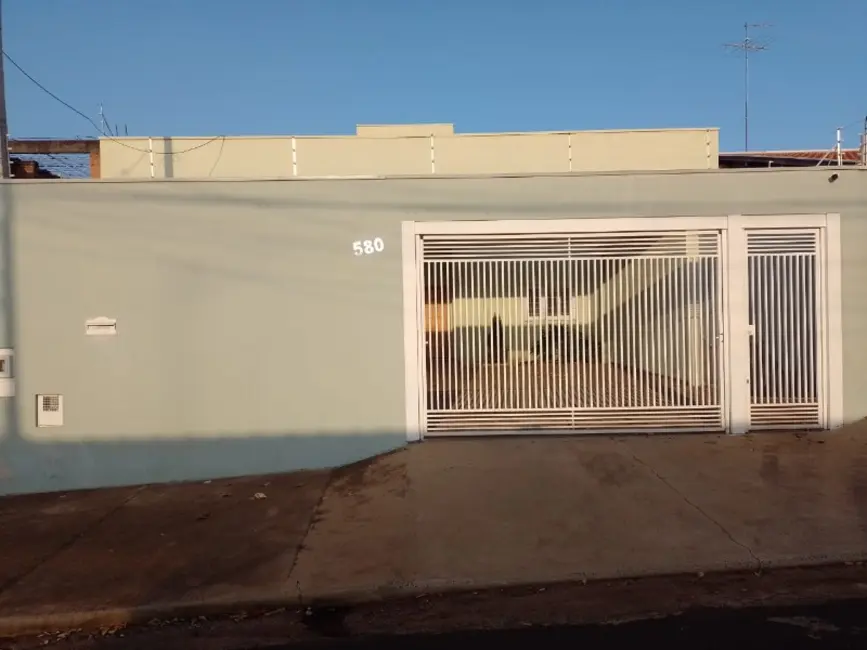 Casa com 3 quartos à venda, 193m2 em Jardim Imperador, Araraquara - SP - imagem 1 Foto 1 de Casa com 3 quartos à venda, 193m2 em Jardim Imperador, Araraquara - SP