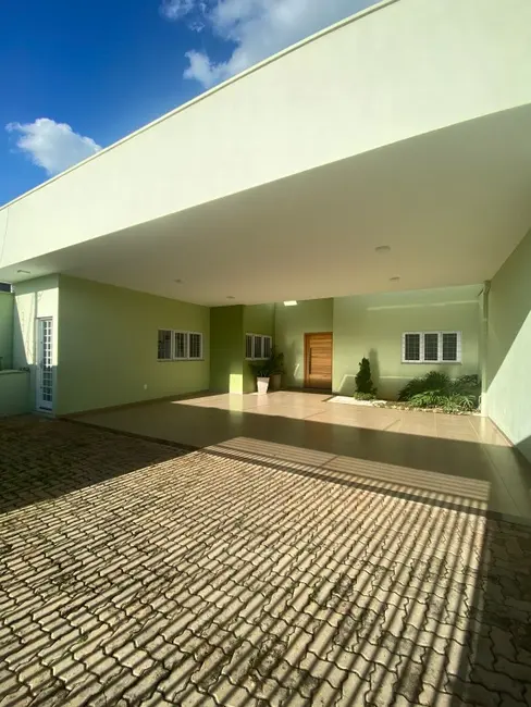 Casa com 3 quartos à venda, 193m2 em Jardim Imperador, Araraquara - SP - imagem 3 Foto 3 de Casa com 3 quartos à venda, 193m2 em Jardim Imperador, Araraquara - SP