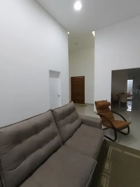 Casa com 3 quartos à venda, 193m2 em Jardim Imperador, Araraquara - SP - imagem 7 Foto 7 de Casa com 3 quartos à venda, 193m2 em Jardim Imperador, Araraquara - SP