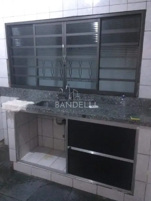 Casa com 2 quartos à venda, 176m2 em Jardim Roberto Selmi Dei, Araraquara - SP - imagem 8 Foto 8 de Casa com 2 quartos à venda, 176m2 em Jardim Roberto Selmi Dei, Araraquara - SP