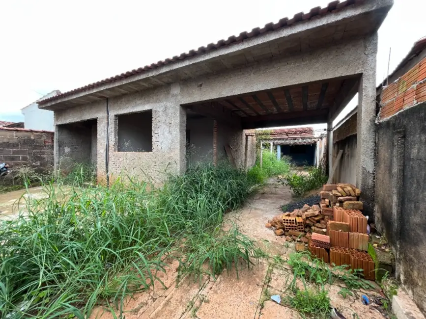 Casa com 4 quartos à venda, 153m2 em Jardim Pinheiros (Vila Xavier), Araraquara - SP - imagem 4 Foto 4 de Casa com 4 quartos à venda, 153m2 em Jardim Pinheiros (Vila Xavier), Araraquara - SP