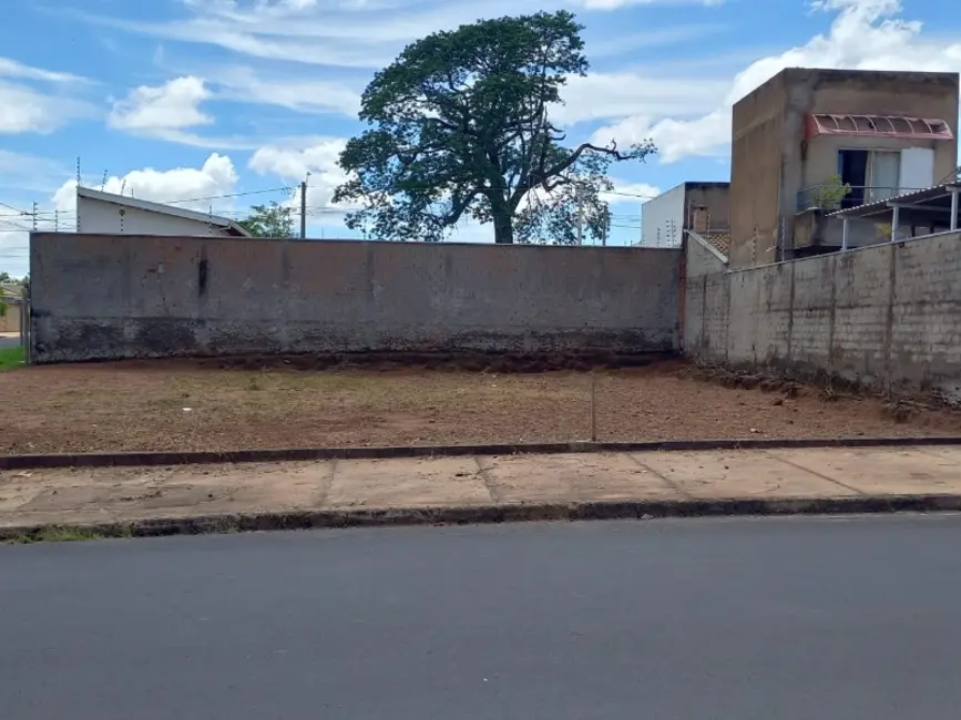 Foto 1 de Terreno / Lote à venda em Jardim Roberto Selmi Dei, Araraquara - SP