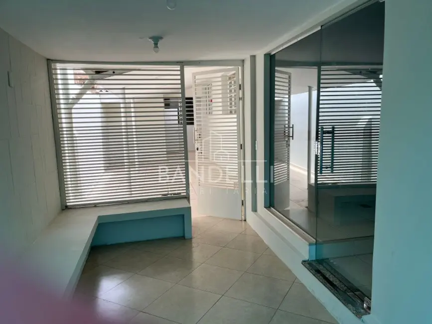 Sala Comercial à venda e para alugar, 284m2 em Centro, Araraquara - SP - imagem 3 Foto 3 de Sala Comercial à venda e para alugar, 284m2 em Centro, Araraquara - SP