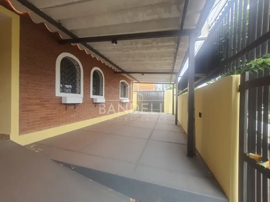 Casa com 3 quartos à venda, 219m2 em Jardim do Carmo, Araraquara - SP - imagem 2 Foto 2 de Casa com 3 quartos à venda, 219m2 em Jardim do Carmo, Araraquara - SP