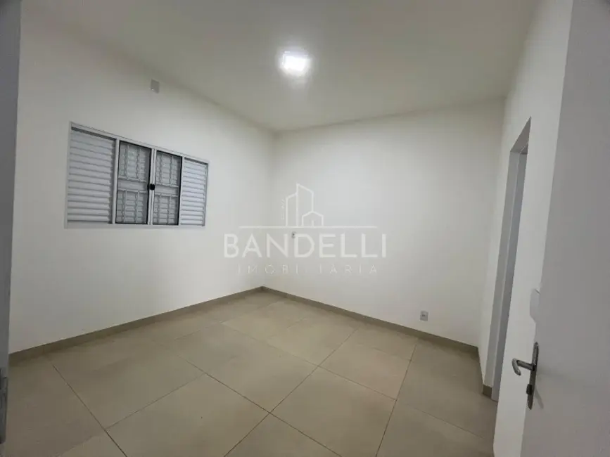 Casa com 2 quartos à venda, 60m2 em Araraquara - SP - imagem 6 Foto 6 de Casa com 2 quartos à venda, 60m2 em Araraquara - SP