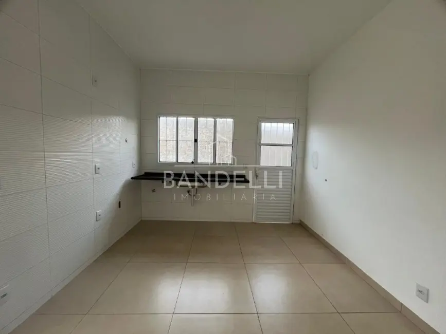 Casa com 2 quartos à venda, 60m2 em Araraquara - SP - imagem 8 Foto 8 de Casa com 2 quartos à venda, 60m2 em Araraquara - SP