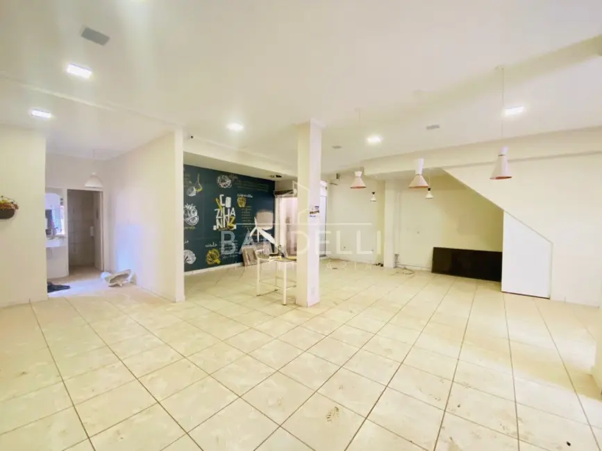 Sala Comercial para alugar, 218m2 em Centro, Araraquara - SP - imagem 2 Foto 2 de Sala Comercial para alugar, 218m2 em Centro, Araraquara - SP