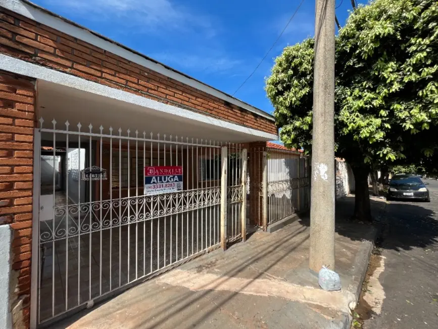 Casa com 4 quartos para alugar, 173m2 em Jardim do Carmo, Araraquara - SP - imagem 2 Foto 2 de Casa com 4 quartos para alugar, 173m2 em Jardim do Carmo, Araraquara - SP