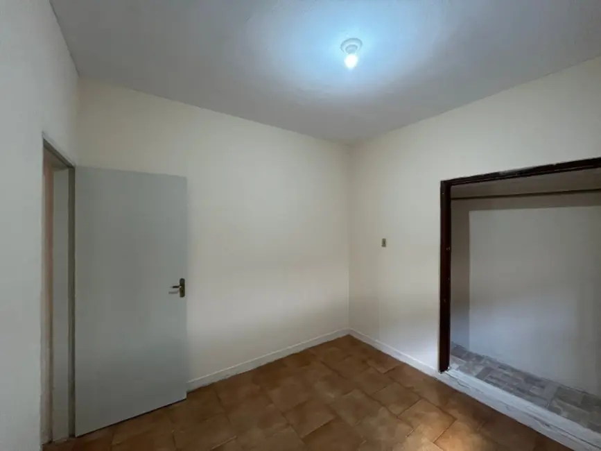 Casa com 4 quartos para alugar, 173m2 em Jardim do Carmo, Araraquara - SP - imagem 8 Foto 8 de Casa com 4 quartos para alugar, 173m2 em Jardim do Carmo, Araraquara - SP