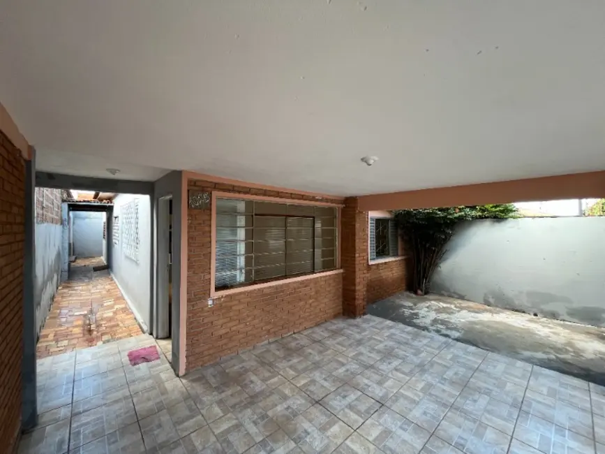 Casa com 4 quartos para alugar, 173m2 em Jardim do Carmo, Araraquara - SP - imagem 3 Foto 3 de Casa com 4 quartos para alugar, 173m2 em Jardim do Carmo, Araraquara - SP