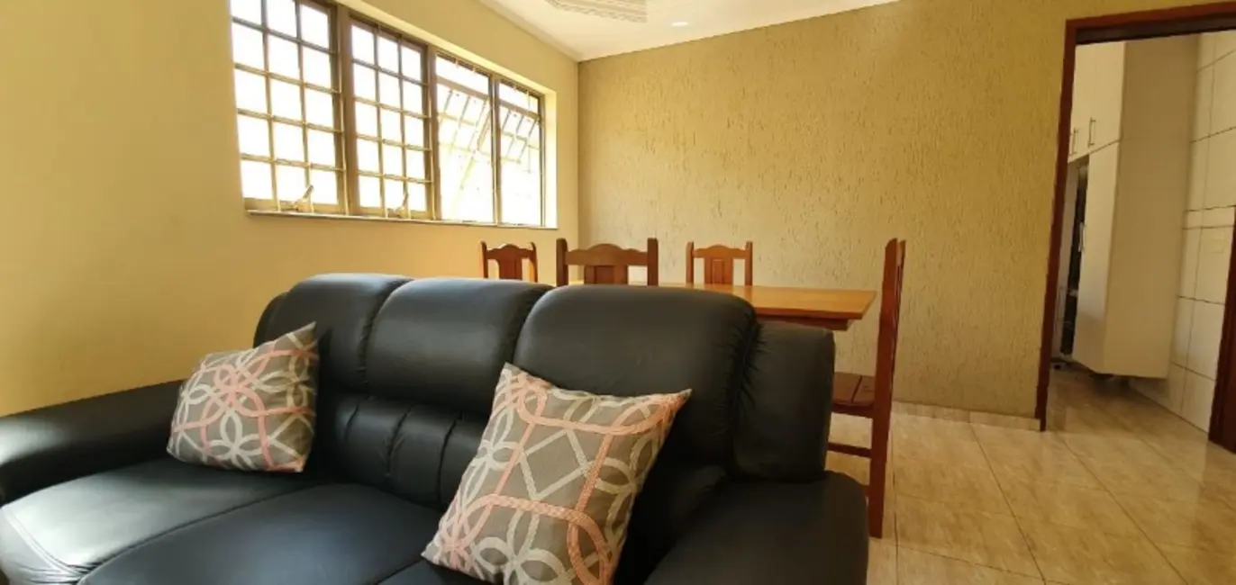 Casa com 3 quartos à venda, 115m2 em Vila Velosa, Araraquara - SP - imagem 9 Foto 9 de Casa com 3 quartos à venda, 115m2 em Vila Velosa, Araraquara - SP