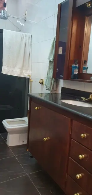Casa com 2 quartos à venda, 180m2 em Centro, Araraquara - SP - imagem 3 Foto 3 de Casa com 2 quartos à venda, 180m2 em Centro, Araraquara - SP