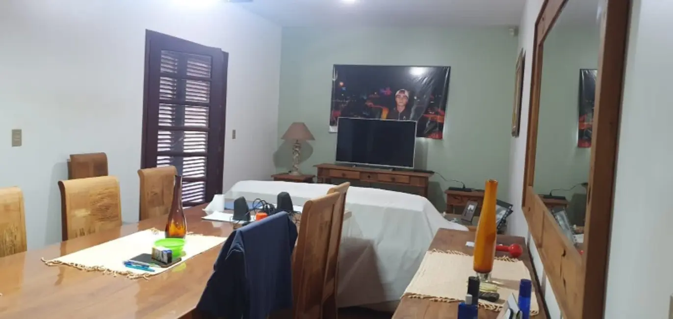 Casa com 2 quartos à venda, 180m2 em Centro, Araraquara - SP - imagem 6 Foto 6 de Casa com 2 quartos à venda, 180m2 em Centro, Araraquara - SP