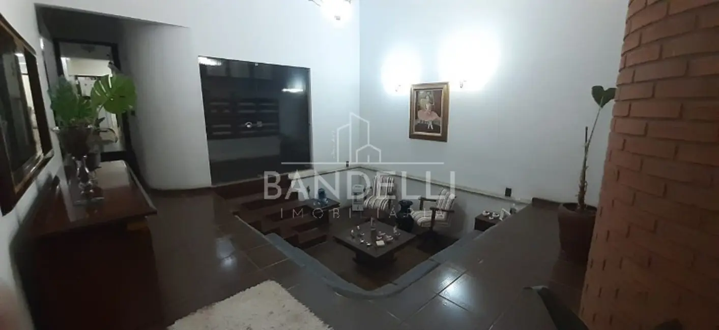 Casa com 4 quartos à venda e para alugar, 234m2 em Vila José Bonifácio, Araraquara - SP - imagem 3 Foto 3 de Casa com 4 quartos à venda e para alugar, 234m2 em Vila José Bonifácio, Araraquara - SP