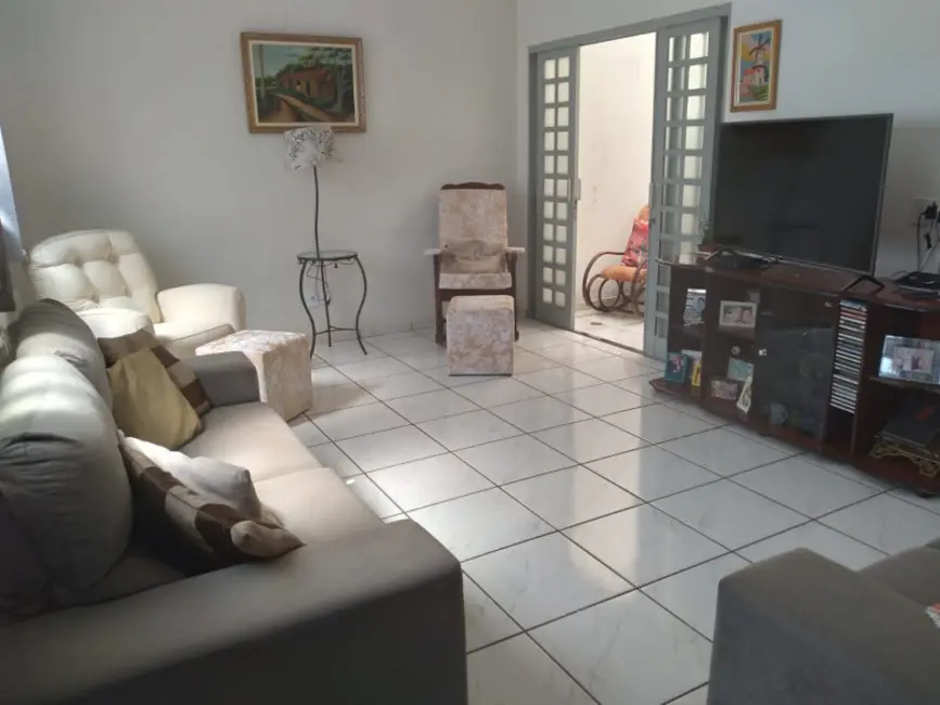 Casa com 3 quartos à venda, 116m2 em Jardim do Bosque, Araraquara - SP - imagem 6 Foto 6 de Casa com 3 quartos à venda, 116m2 em Jardim do Bosque, Araraquara - SP