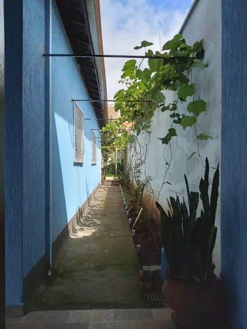 Casa com 3 quartos à venda, 116m2 em Jardim do Bosque, Araraquara - SP - imagem 3 Foto 3 de Casa com 3 quartos à venda, 116m2 em Jardim do Bosque, Araraquara - SP