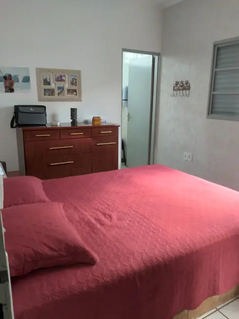 Casa com 3 quartos à venda, 116m2 em Jardim do Bosque, Araraquara - SP - imagem 9 Foto 9 de Casa com 3 quartos à venda, 116m2 em Jardim do Bosque, Araraquara - SP