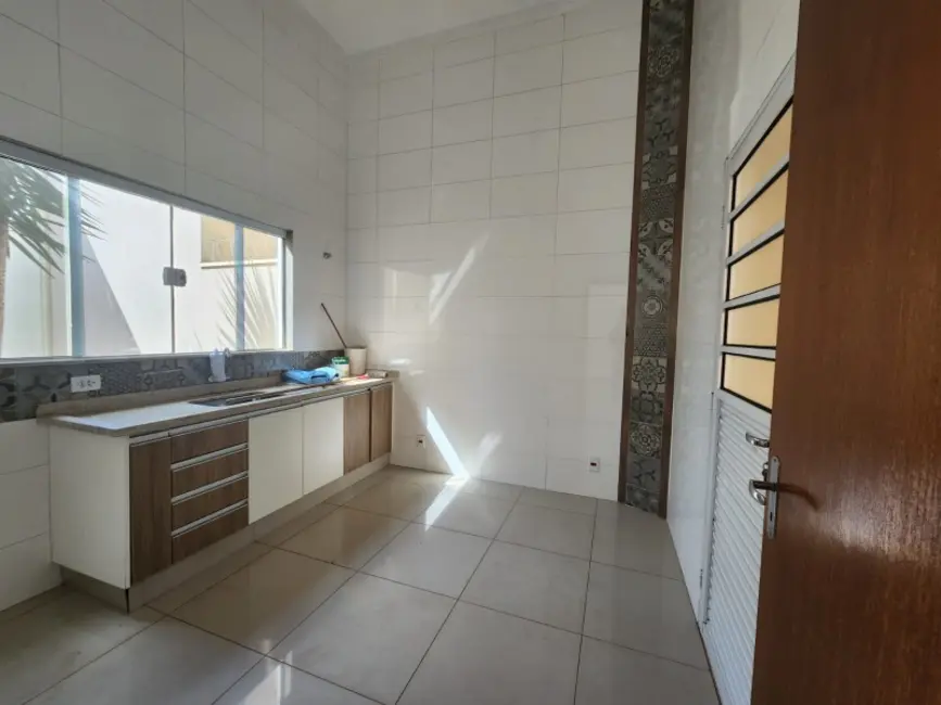 Casa com 3 quartos à venda, 276m2 em Vila Velosa, Araraquara - SP - imagem 6 Foto 6 de Casa com 3 quartos à venda, 276m2 em Vila Velosa, Araraquara - SP
