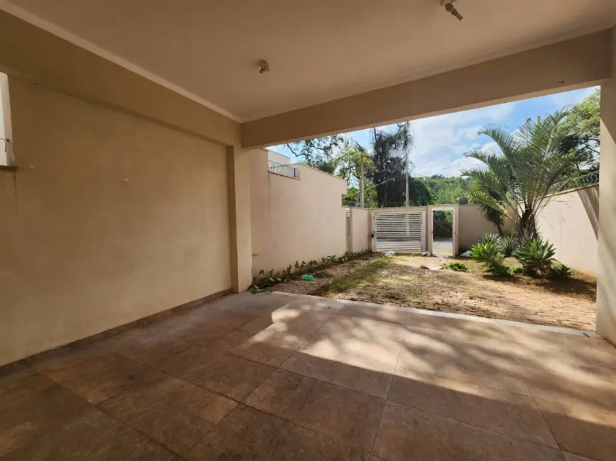 Casa com 3 quartos à venda, 276m2 em Vila Velosa, Araraquara - SP - imagem 1 Foto 1 de Casa com 3 quartos à venda, 276m2 em Vila Velosa, Araraquara - SP