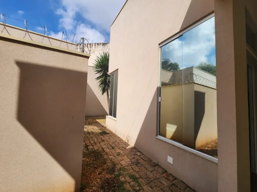 Casa com 3 quartos à venda, 276m2 em Vila Velosa, Araraquara - SP - imagem 3 Foto 3 de Casa com 3 quartos à venda, 276m2 em Vila Velosa, Araraquara - SP