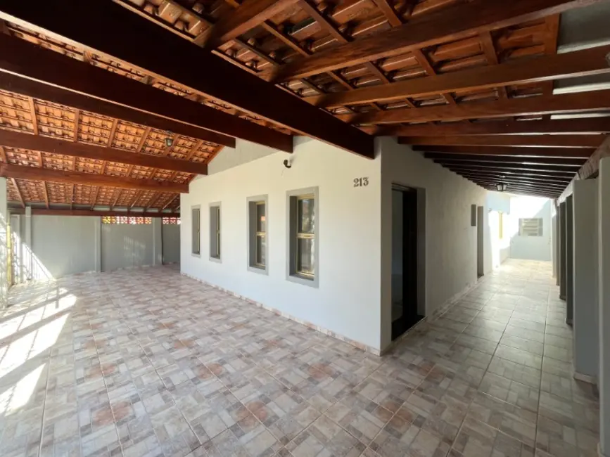 Casa com 3 quartos à venda, 194m2 em Vila Xavier (Vila Xavier), Araraquara - SP - imagem 3 Foto 3 de Casa com 3 quartos à venda, 194m2 em Vila Xavier (Vila Xavier), Araraquara - SP