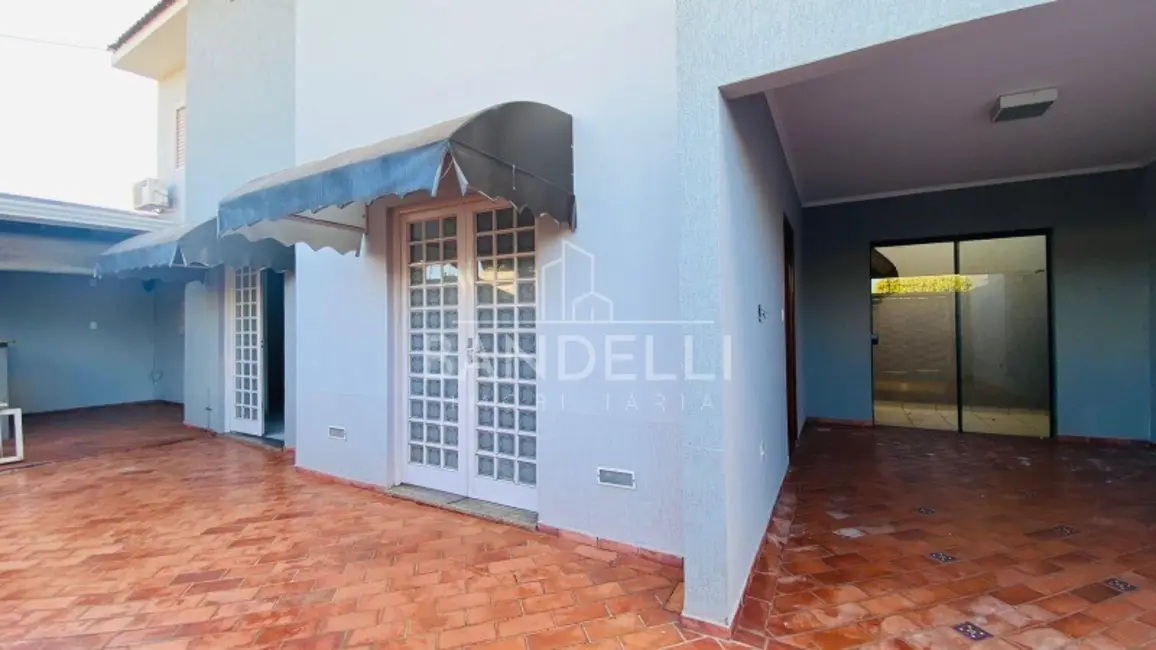 Casa com 3 quartos à venda, 136m2 em Vila Cidade Industrial (Vila Xavier), Araraquara - SP - imagem 3 Foto 3 de Casa com 3 quartos à venda, 136m2 em Vila Cidade Industrial (Vila Xavier), Araraquara - SP