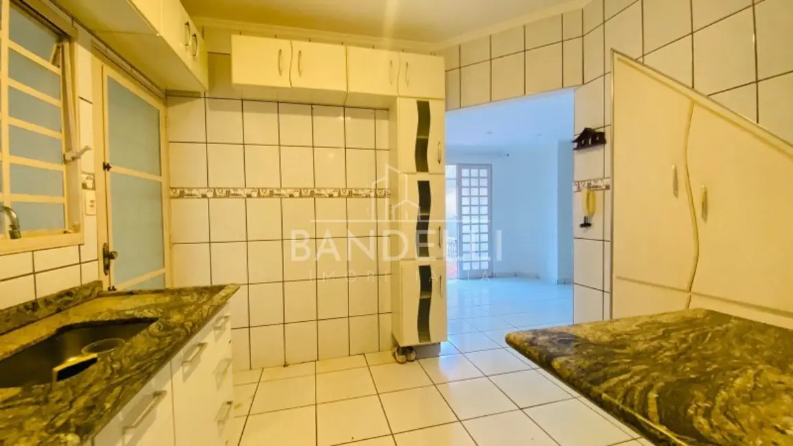 Casa com 3 quartos à venda, 136m2 em Vila Cidade Industrial (Vila Xavier), Araraquara - SP - imagem 9 Foto 9 de Casa com 3 quartos à venda, 136m2 em Vila Cidade Industrial (Vila Xavier), Araraquara - SP