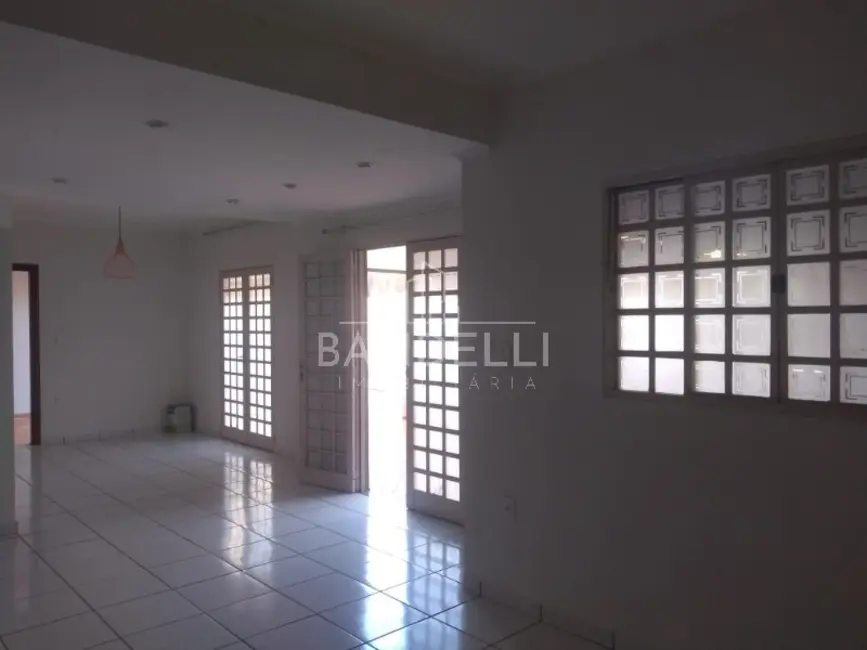 Casa com 3 quartos à venda, 136m2 em Vila Cidade Industrial (Vila Xavier), Araraquara - SP - imagem 7 Foto 7 de Casa com 3 quartos à venda, 136m2 em Vila Cidade Industrial (Vila Xavier), Araraquara - SP