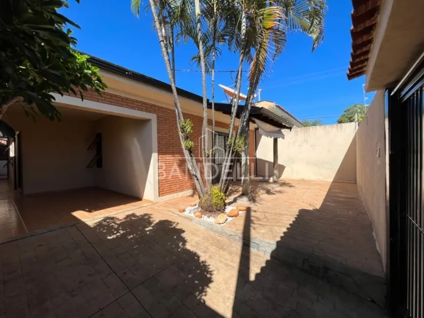 Foto 2 de Casa com 3 quartos à venda, 197m2 em Jardim Eliana, Araraquara - SP