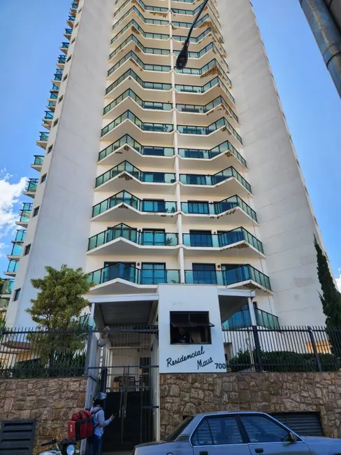 Apartamento com 3 quartos à venda, 192m2 em Centro, Araraquara - SP - imagem 7 Foto 7 de Apartamento com 3 quartos à venda, 192m2 em Centro, Araraquara - SP