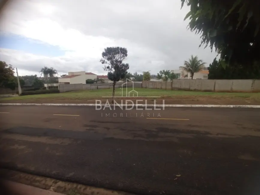 Foto 4 de Terreno / Lote à venda em Araraquara - SP