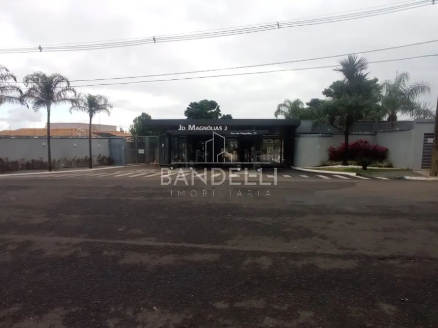 Foto 1 de Terreno / Lote à venda em Araraquara - SP
