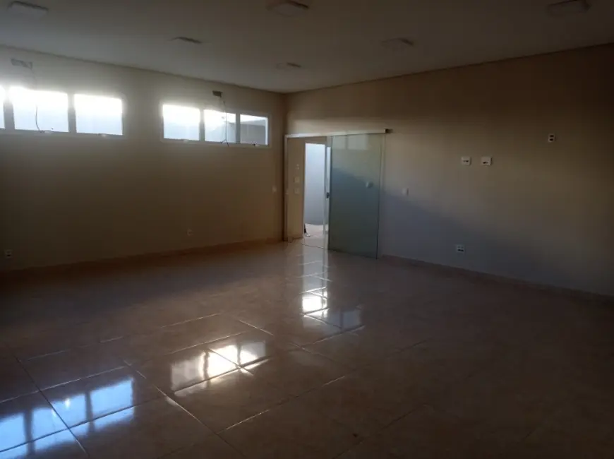 Sala Comercial à venda, 158m2 em Centro, Araraquara - SP - imagem 6 Foto 6 de Sala Comercial à venda, 158m2 em Centro, Araraquara - SP