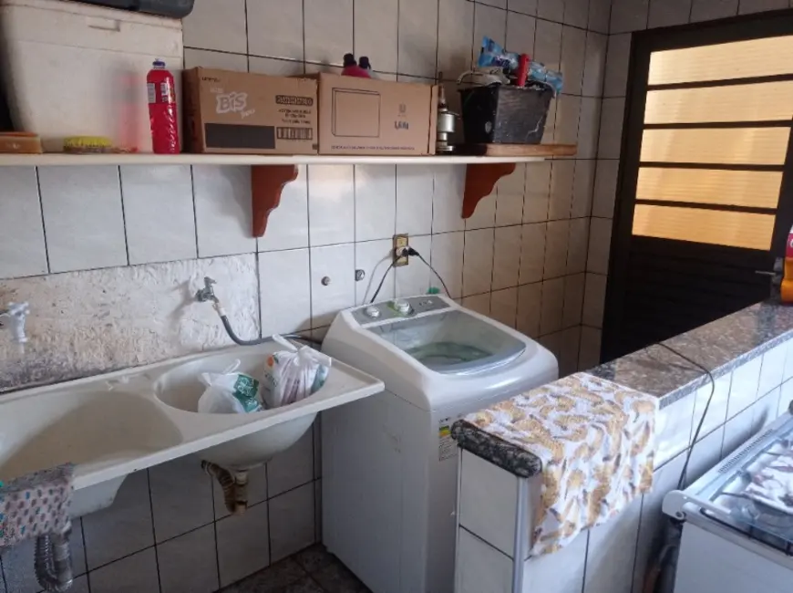 Casa com 3 quartos à venda, 140m2 em Jardim Roberto Selmi Dei, Araraquara - SP - imagem 9 Foto 9 de Casa com 3 quartos à venda, 140m2 em Jardim Roberto Selmi Dei, Araraquara - SP