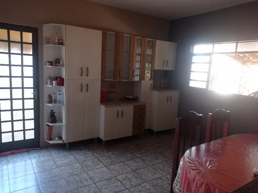 Casa com 3 quartos à venda, 140m2 em Jardim Roberto Selmi Dei, Araraquara - SP - imagem 7 Foto 7 de Casa com 3 quartos à venda, 140m2 em Jardim Roberto Selmi Dei, Araraquara - SP